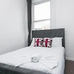 King Cross Collective - By Aura Stays